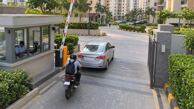 Entry gate 2 camera