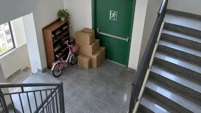 Tower A, 7th floor stairs camera